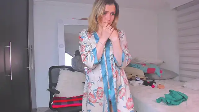 SharonVelvetのライブXXXチャット