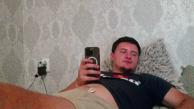 Онлайн чат XXX miki_lav1