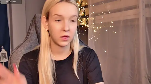 MaoqiBeverly Chat XXX in diretta