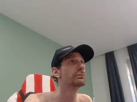 iLoveElusiveCats Live XXX-chat