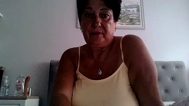 Show de NaughtyNessa53xx na webcam