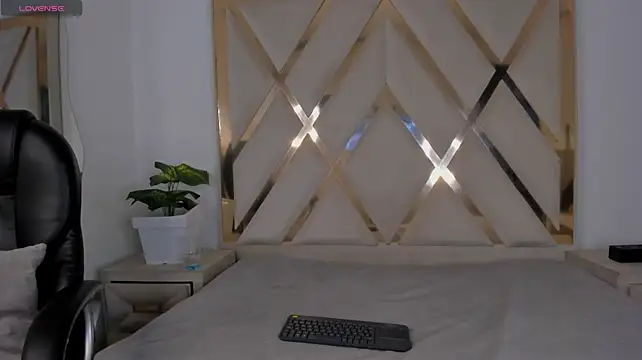 Živý XXX chat angelkyraasm