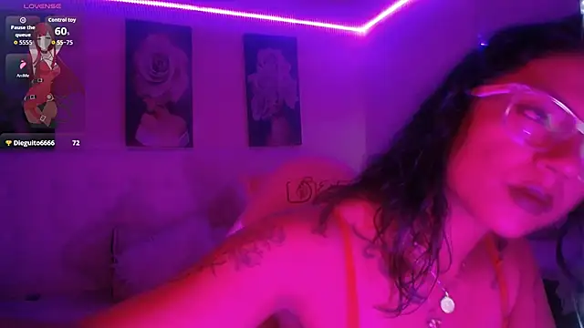 SamathaMay live XXX chat
