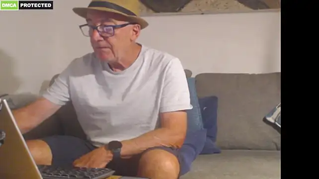 bluedae1 লাইভ XXX চ্যাট