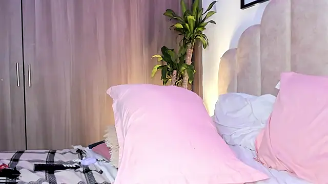 Živý XXX chat NaomiAsha