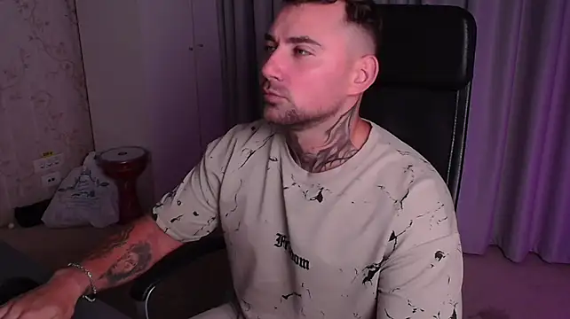 DuncanStone's Live XXX Chat