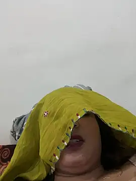 Chat +18 de Miss_kanika76 ao vivo