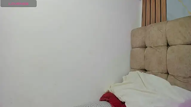 צ'אט XXX בשידור חי של nyx_white_Gay