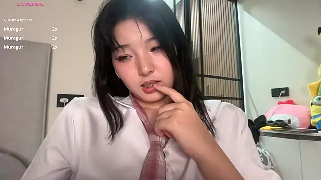 צ'אט XXX בשידור חי של minnie_joy