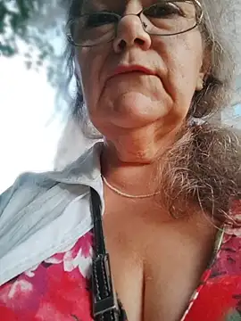 Chat +18 de Snezhana ao vivo