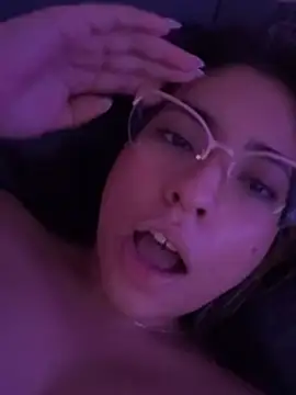 دردشة SelinaKyle001 الجنسية المباشرة