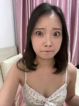 BIGBABYYEYE – Live XXX-chat