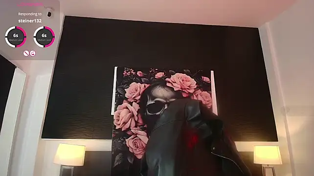 EvaaFoxxy1's Live XXX Chat