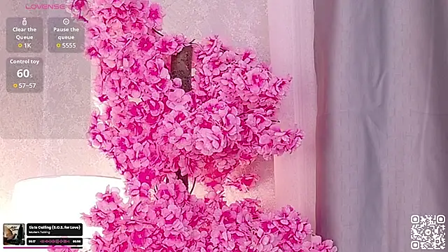 Chat +18 de Playful_Lia ao vivo