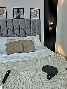 luna_ember1 Adlı Modelin Canlı XXX Sohbeti