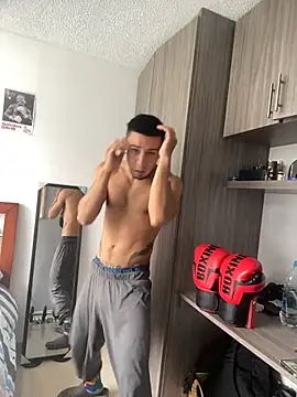 Chat +18 de Taylor_DiamondBoy ao vivo