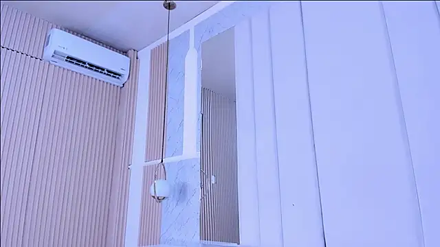 צ'אט XXX בשידור חי של VesperVelvet