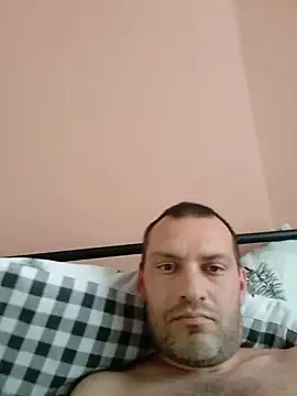 Show modela klanvezer na web-kameri