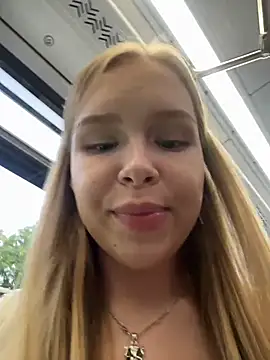 Liza_risky Chat XXX live