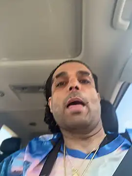 icebergslim281's Live XXX Chat