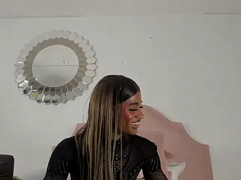 Allison_Black01: διαδικτυακό σόου στην κάμερα