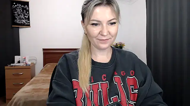ParadiseAlina's Live XXX Chat