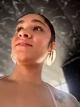 دردشة Isabella-Teen الجنسية المباشرة
