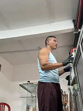 Онлайн чат XXX Paul22cm-
