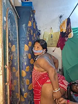 Real_Desi_Couple: διαδικτυακό σόου στην κάμερα