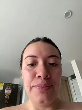 Онлайн чат XXX valery_mora