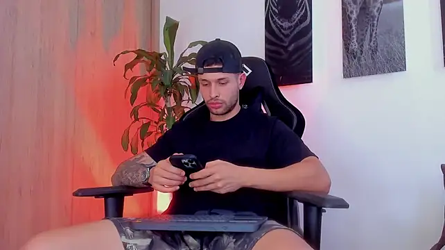 Chatroom XXX en direct de Santos_ramirez1