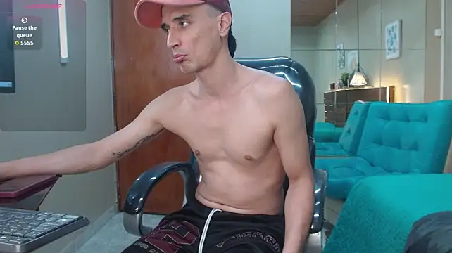 צ'אט XXX בשידור חי של FelipeFriendly