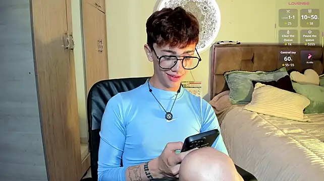 Timothy_ros Chat XXX in diretta