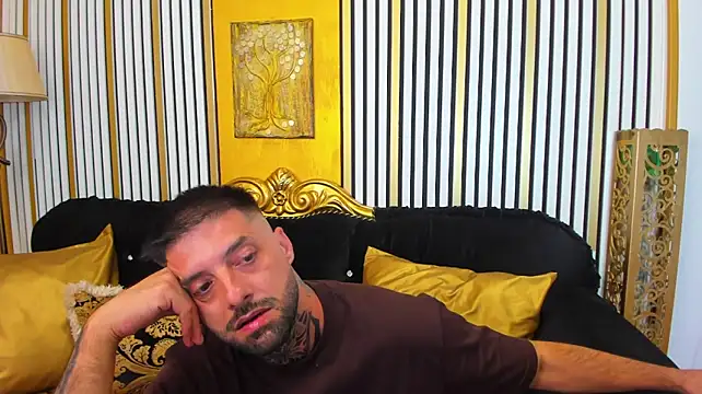 TommyDum's Live XXX Chat