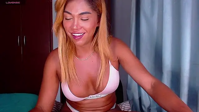 TastyTrap_18's Webcam Show