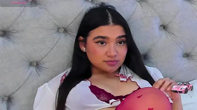 LiiaBloomn Live XXX chat