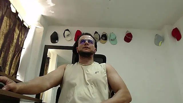 cloudsxxx's Live XXX Chat