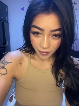 DAKOTA_SAKURA's Live XXX Chat