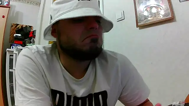 Yashax webcam show