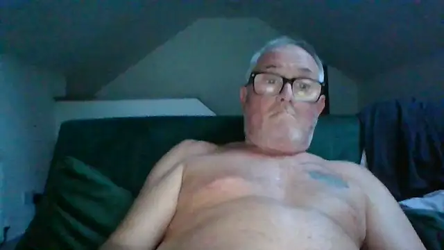 XXX chat uživo modela naughtygrandad1