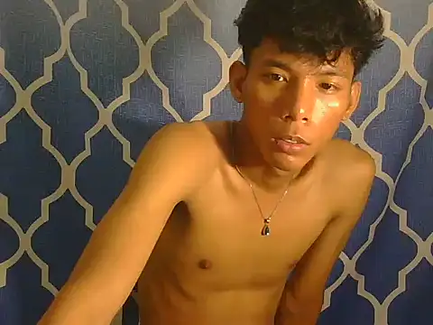 Asiancockinsan's Live XXX Chat