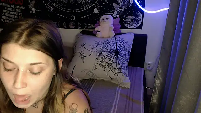 Živý XXX chat AlienforTwenty