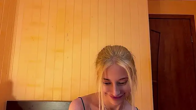 FiveFootBlonde 라이브 XXX 채팅