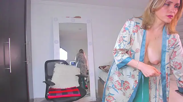 SharonVelvet 라이브 XXX 채팅