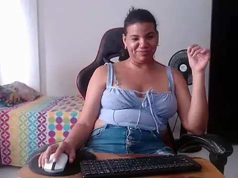 Adriana_0312's Live XXX Chat