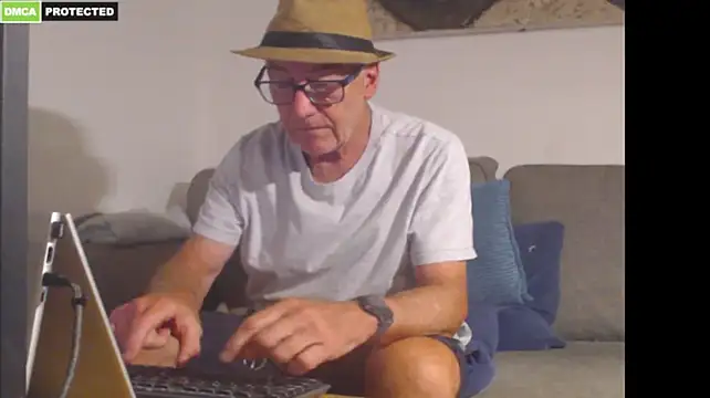bluedae1's Webcam Show
