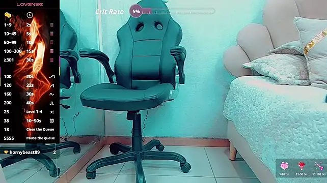 EmilyZaennz Chat XXX live