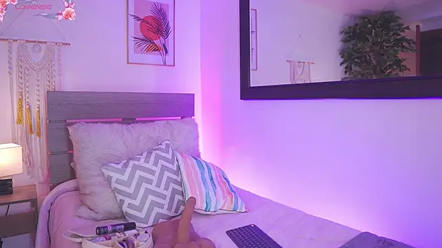 lLiaMackenzie1_'s Live XXX Chat