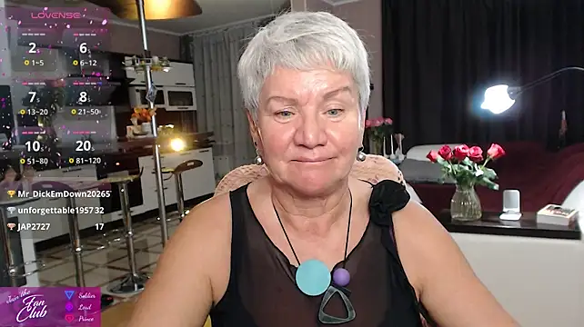 Chat +18 de roxana_brooks ao vivo
