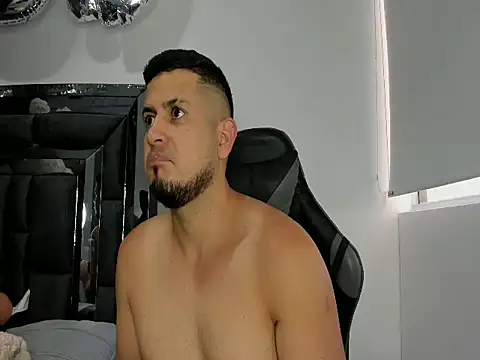 Živý XXX chat TomasEvenson